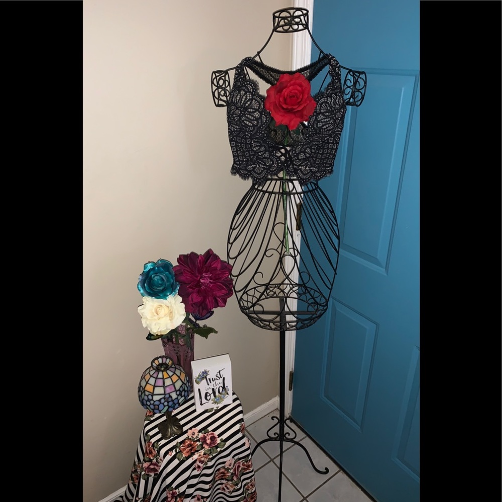 💄💋Victoria's Secret Lace Bralette Sz. L💋💄